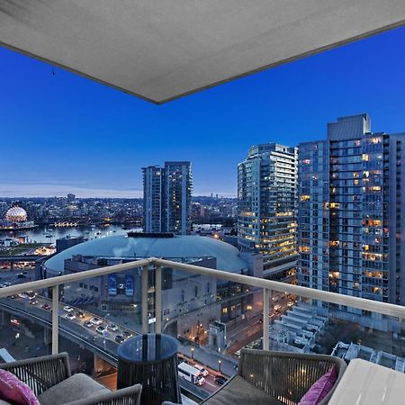 Beautiful Bright Modern Condo With Water View And Ac In Dt Vancouver 2Br,3Bd,2Bt Sleeps 6 Guests Free Parking Netflix Included Zewnętrze zdjęcie