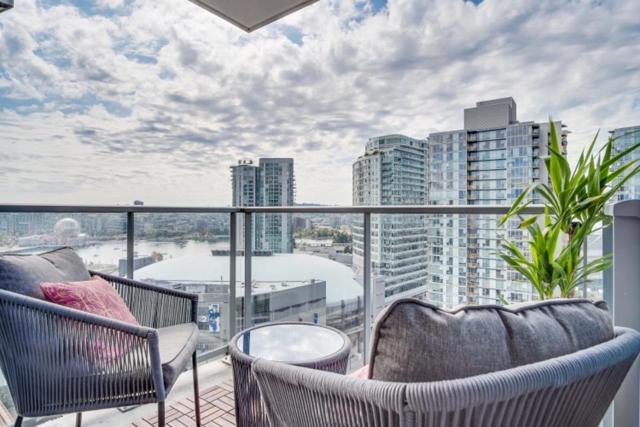 Beautiful Bright Modern Condo With Water View And Ac In Dt Vancouver 2Br,3Bd,2Bt Sleeps 6 Guests Free Parking Netflix Included Zewnętrze zdjęcie