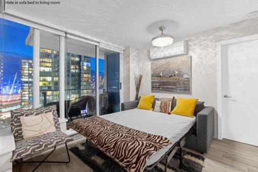 Beautiful Bright Modern Condo With Water View And Ac In Dt Vancouver 2Br,3Bd,2Bt Sleeps 6 Guests Free Parking Netflix Included Zewnętrze zdjęcie